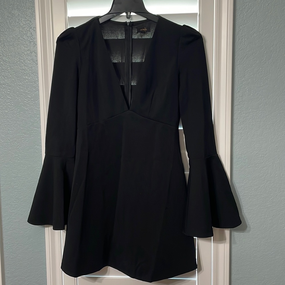 Black dress onTwelfth